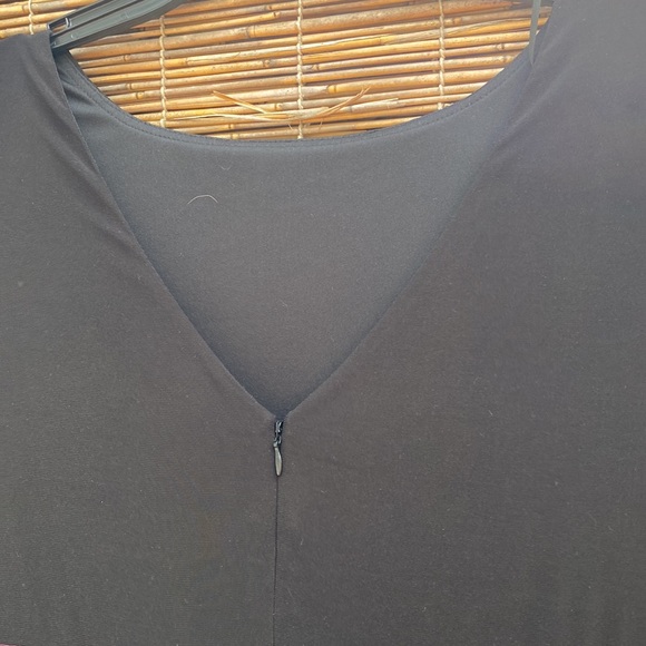 Formal dress - Picture 3 of 3